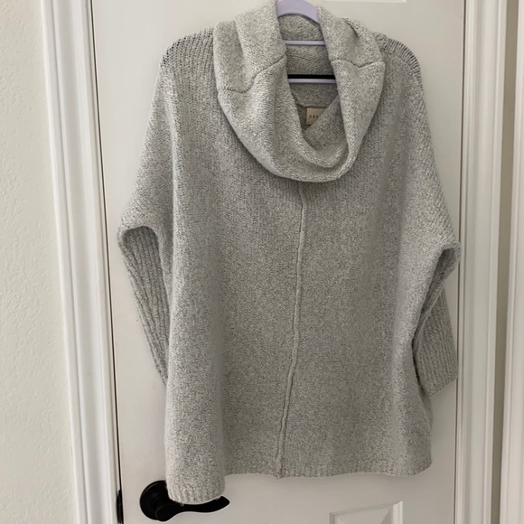 Jillian Harris dreamers Cowell neck sweater - Picture 2 of 7